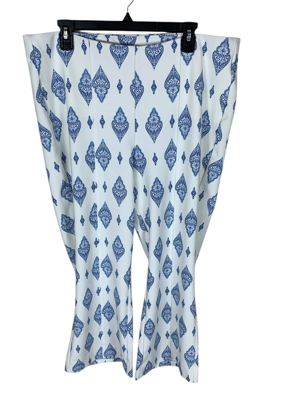 Chico's White Blue Paisley Print Lightweight Juliet Kick Flare Pants Size 3 (16)